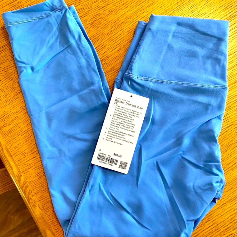 NWT Blue Nile Wunder Trains